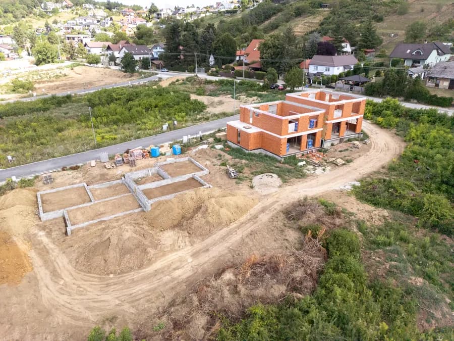 August 2026 — areál